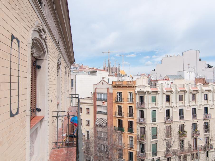 Center-eixample Apartment