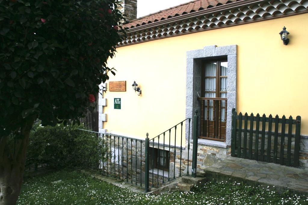 Las Camelias Soto de Luiña