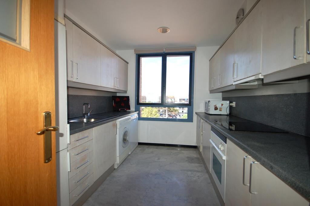 Lets Holidays Sea Views In Apartment