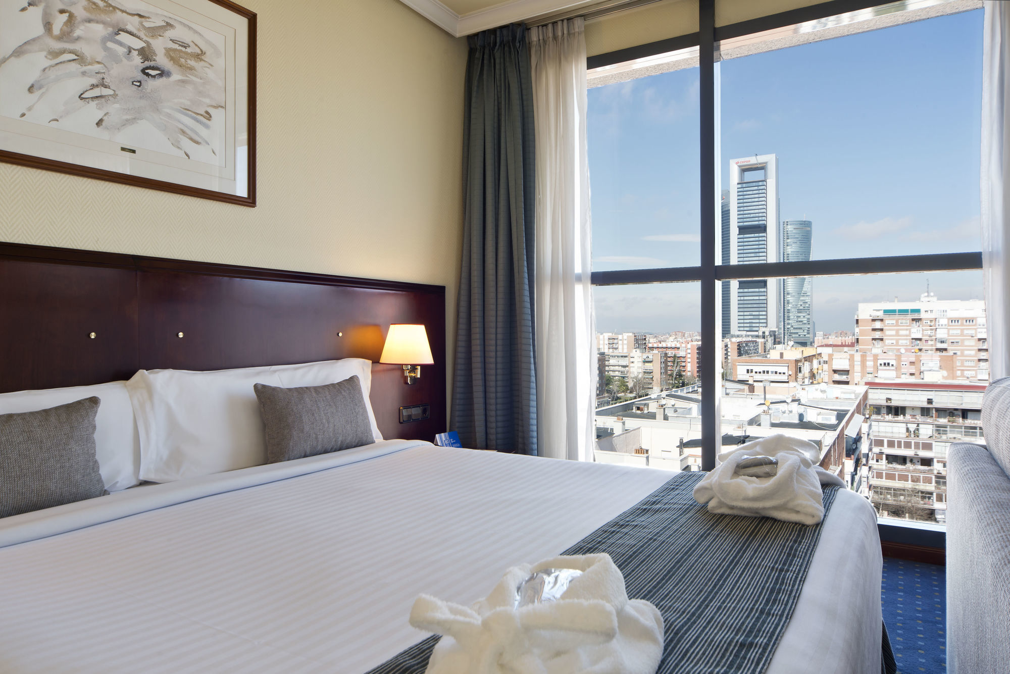 Hotel Crisol Vía Castellana 4*