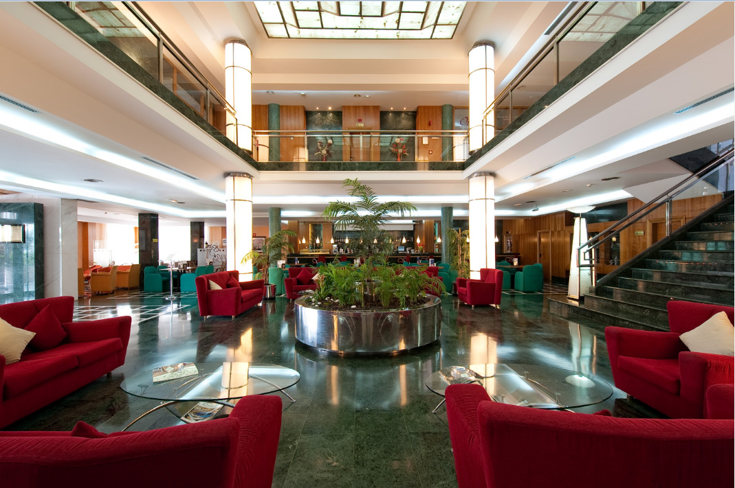Hotel Crisol Vía Castellana 4*