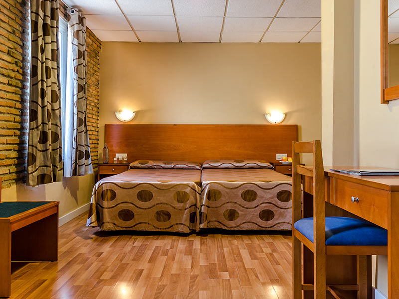 Yit Casablanca 3*