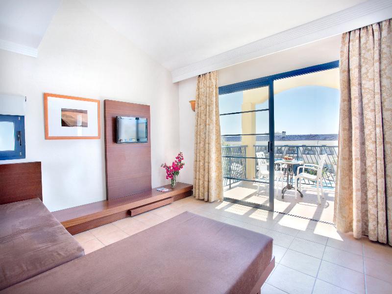 Apartahotel Marsenses Paradise Club Cala'N Bosch (Menorca)