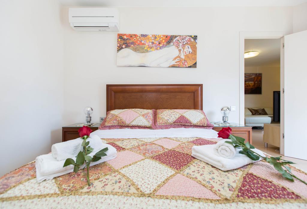 Apartment Central