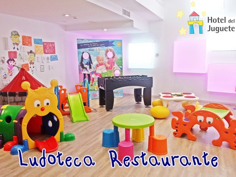 Hotel Del Juguete 4*