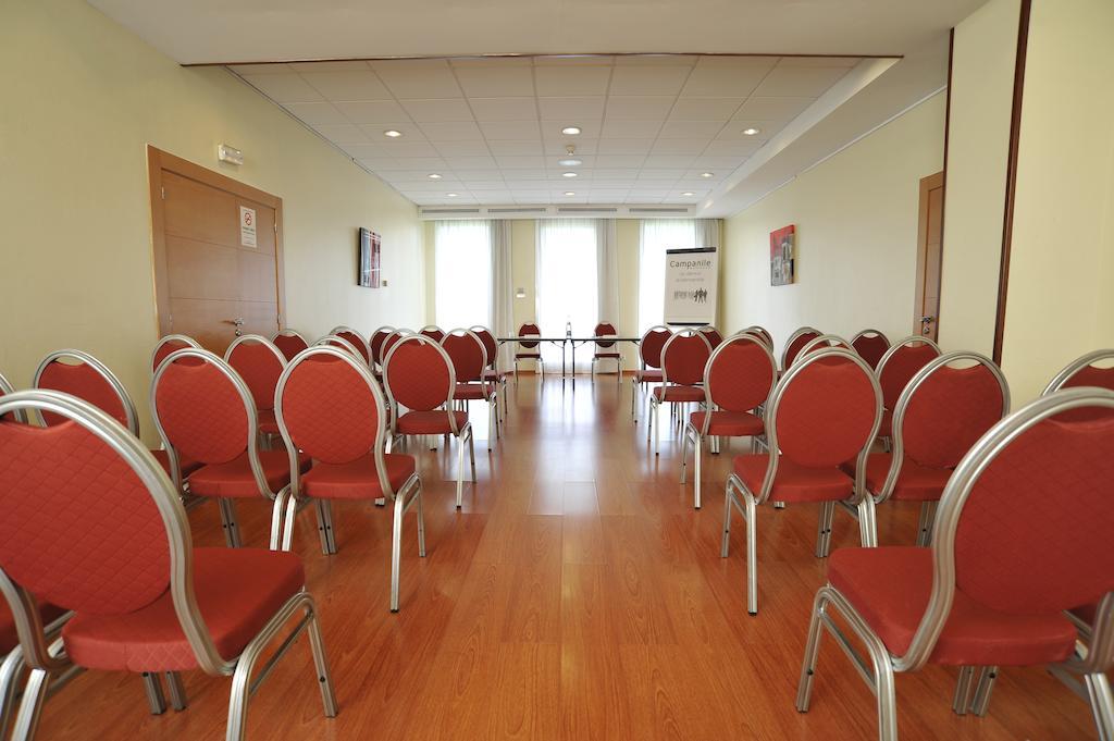 Travelodge Barcelona Del Valles Hotel 3*