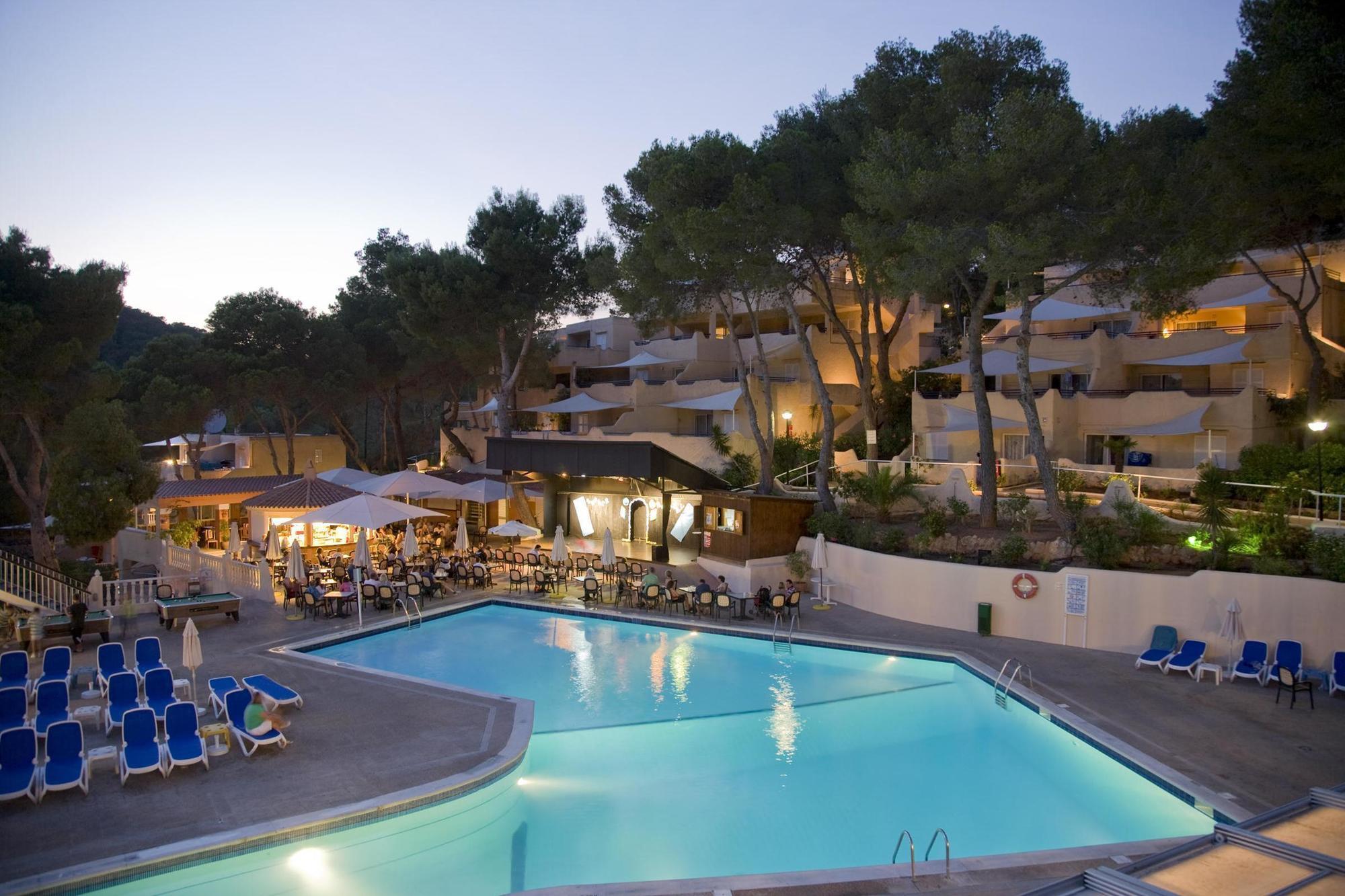 Globales Montemar Cala Llonga (Ibiza)