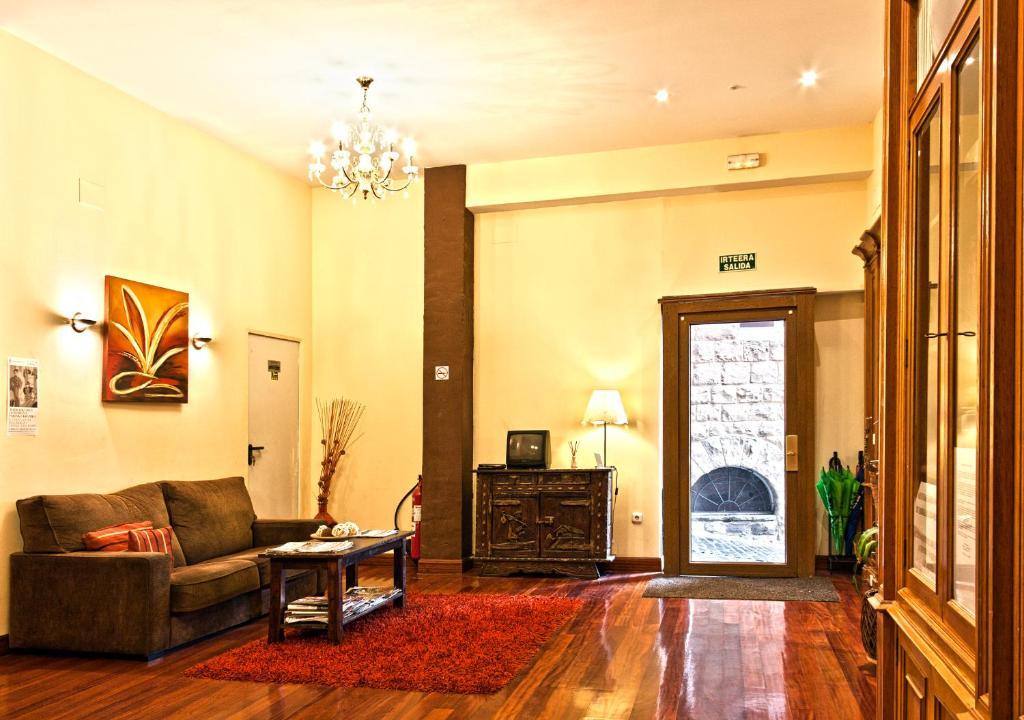 Itxas Gain Hotel *