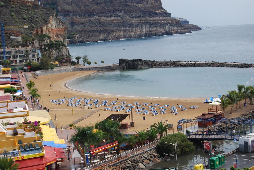 Playa Puerto De Mogan