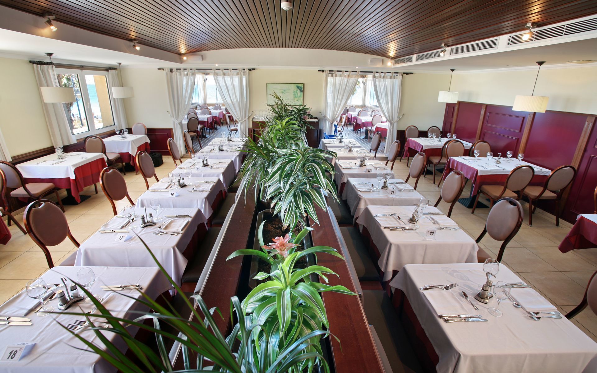 Hotel Plaza 4*