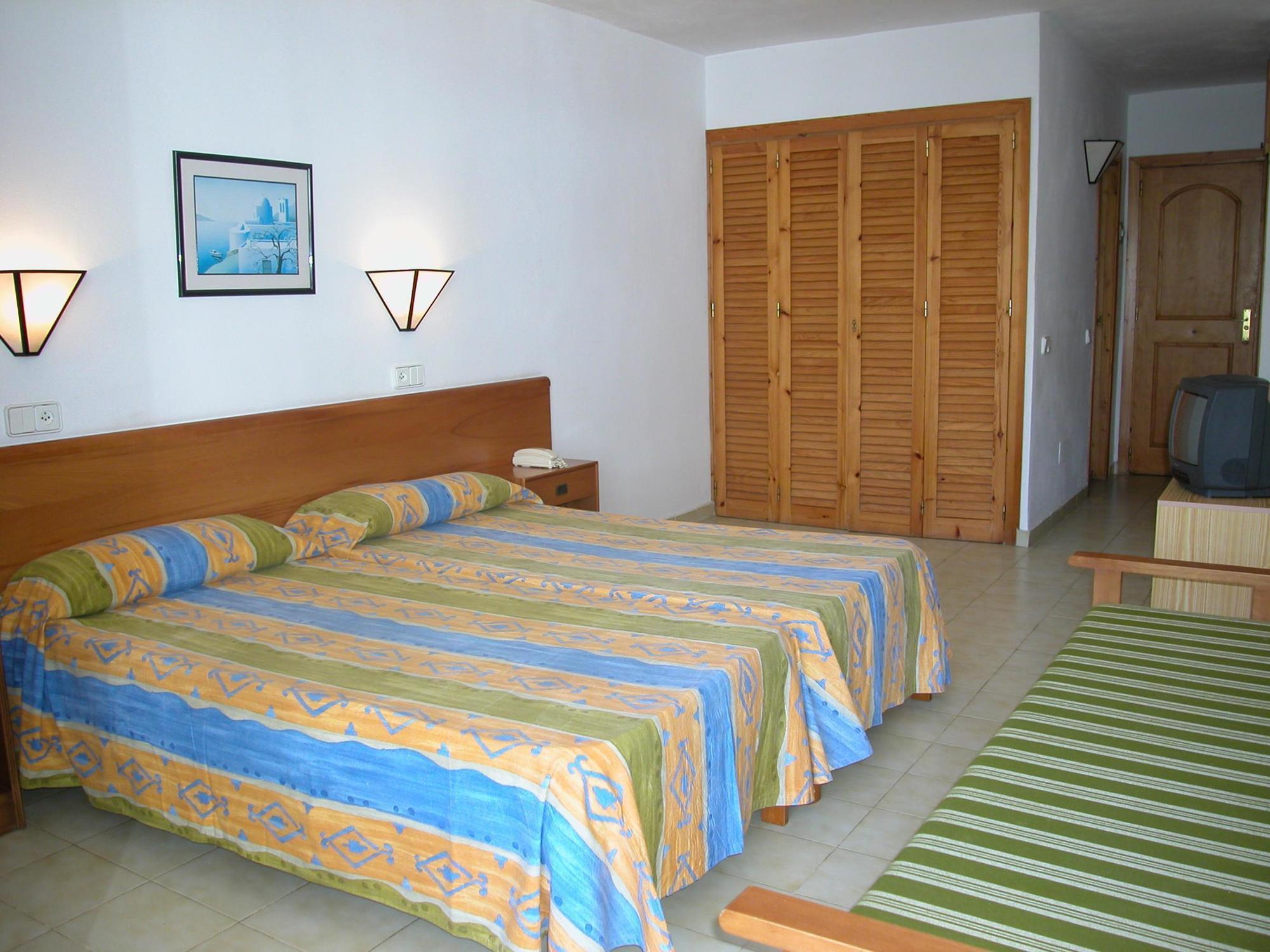 Ses Savines 3* San Antonio (Ibiza)