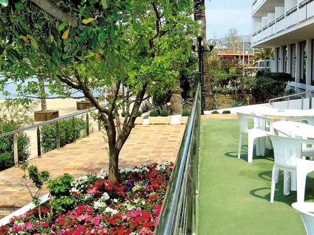 Arenal Hotel 3*