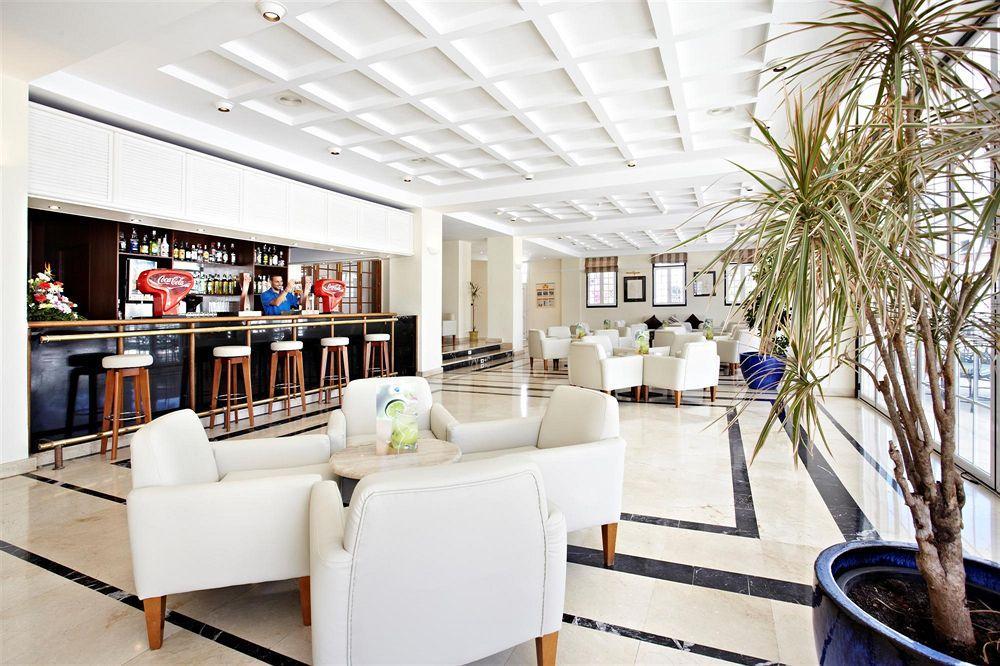 Grupotel Club Menorca Aparthotel 3*