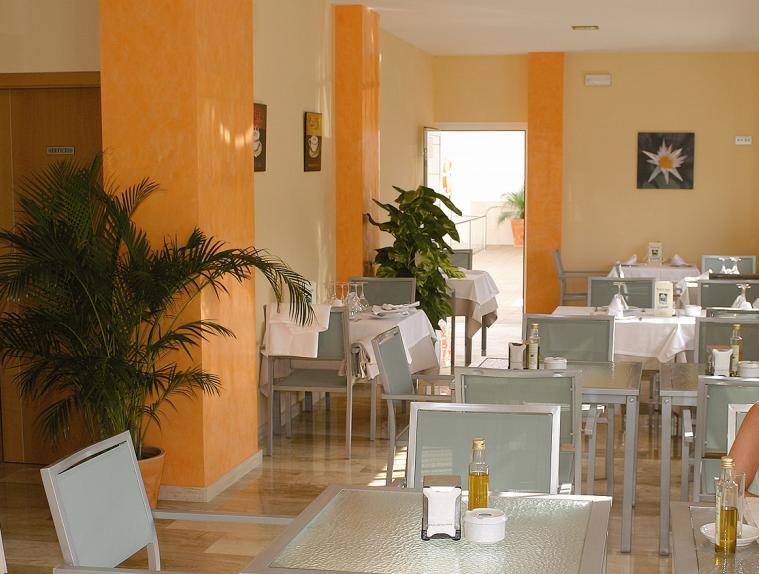 Loto Conil Aparthotel