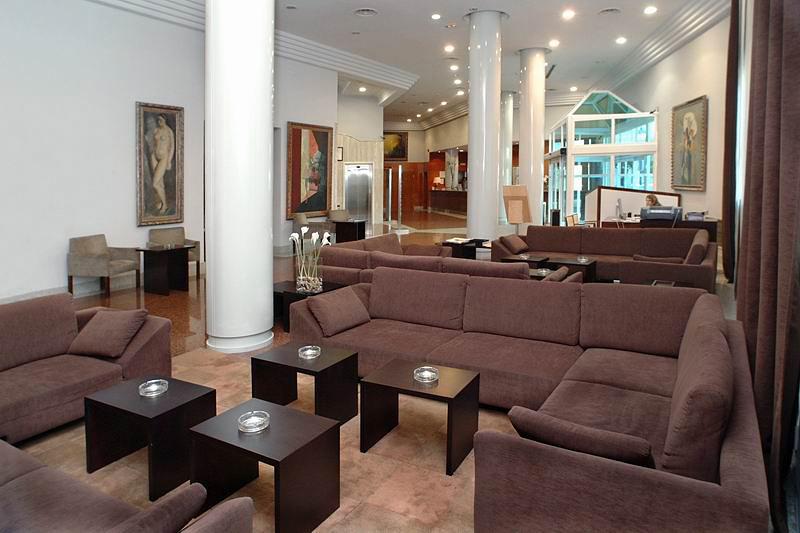 Rafaelhoteles Atocha 4*