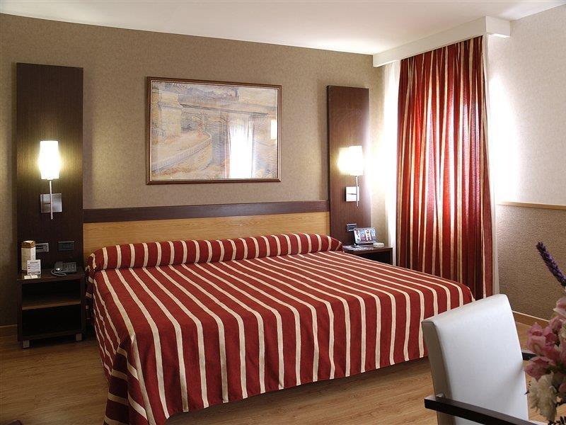 Catalonia Santa Justa Hotel Seville