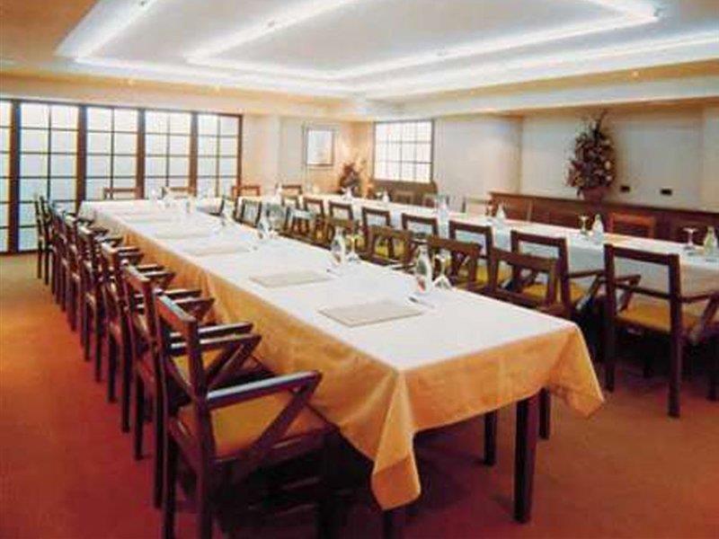 Maciá Condor 4* Granada
