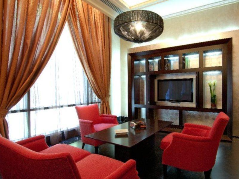 Center Hotel