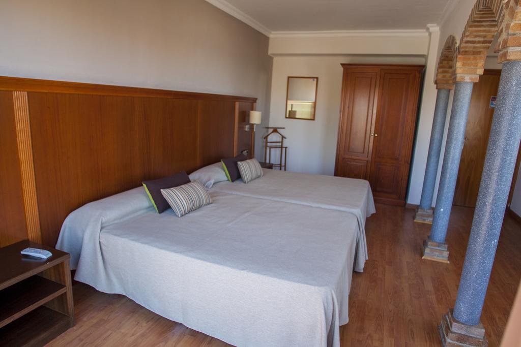 Hotel Comarruga Platja 3*