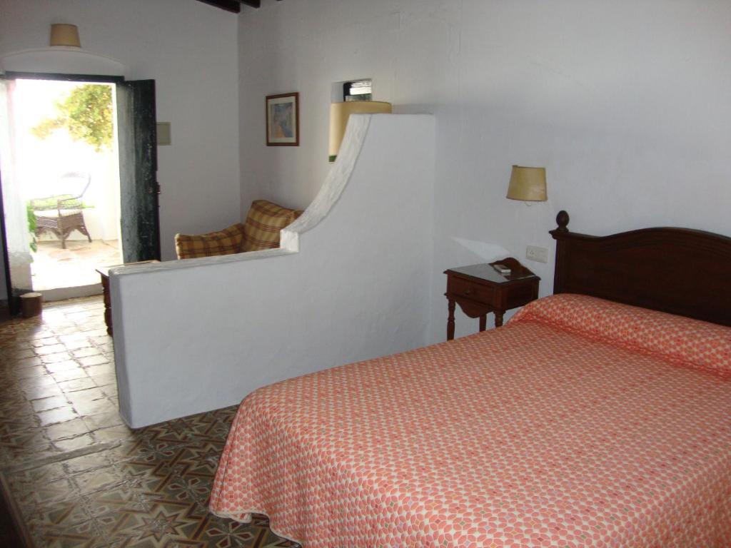 Alojamiento Cortijo El Caserio Country house *