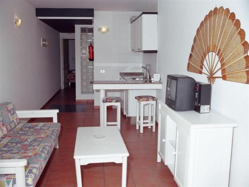 Isla Bonita Apartahotel 5*