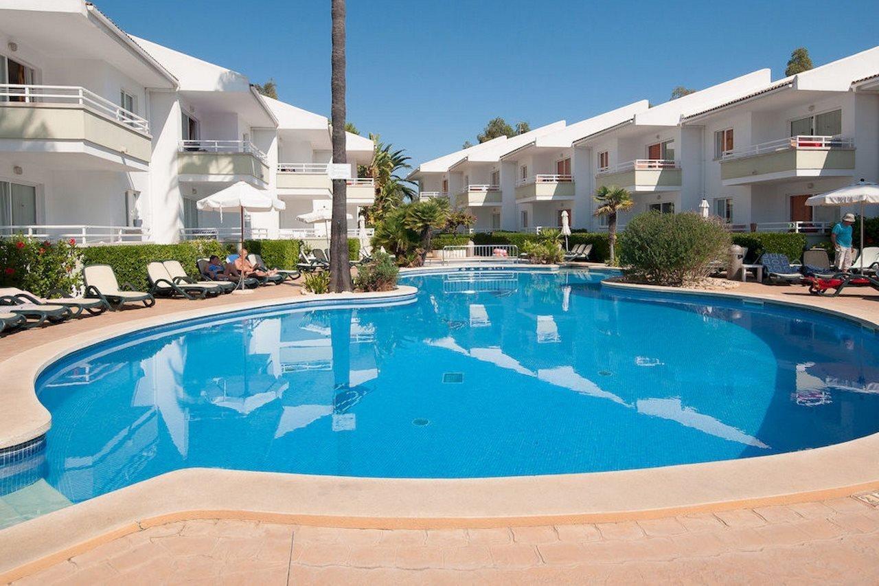 Universal Elisa Aparthotel Playa de Muro (Mallorca)