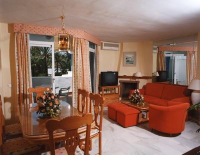 Ona Campanario Aparthotel