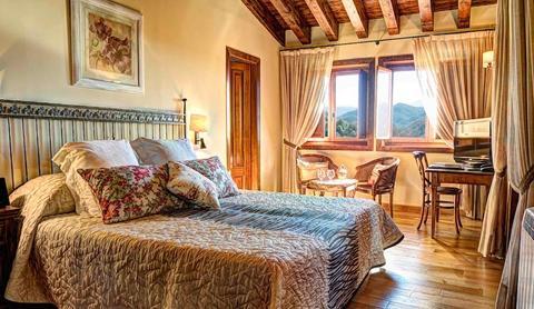 Hotel El Ventos Santa Pau