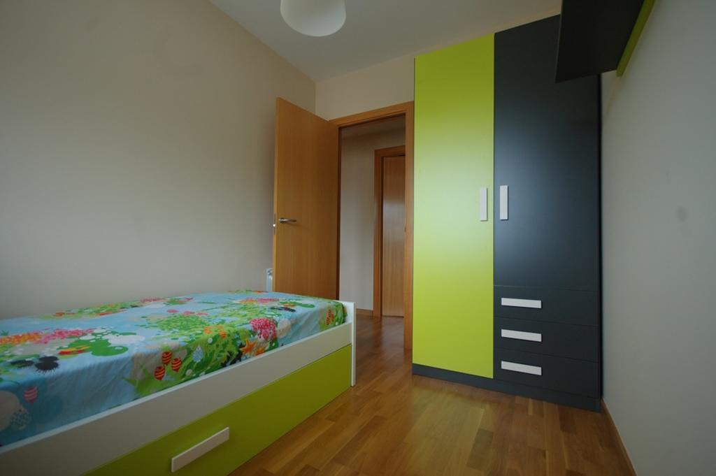 Lets Holidays Beautiful W/ Pool Toss Apartment