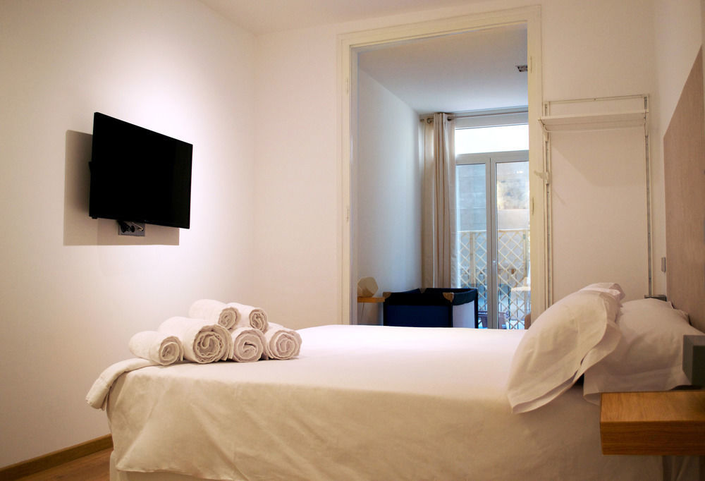Cosmopolitan Boutique Rambla Guest house 2*