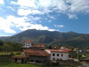 Ablanos De Aymar Lorone