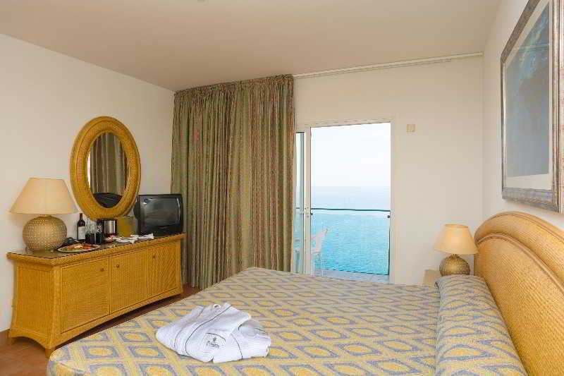 Mogan Princess & Club 4*