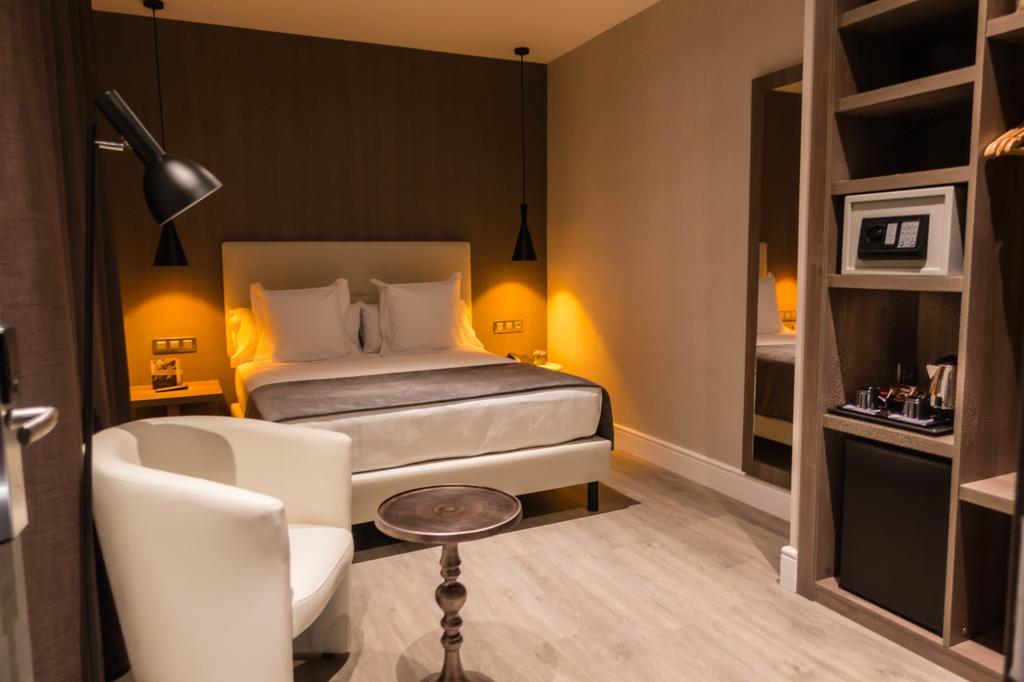 Oasis Hotel Barcelona