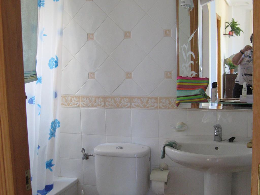 2 Bedroom Cozy In Apartment *
