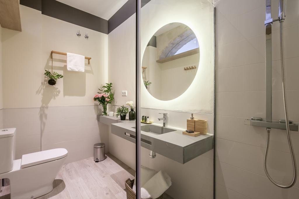 Tomas Ibarra Pool & Luxury Apartment