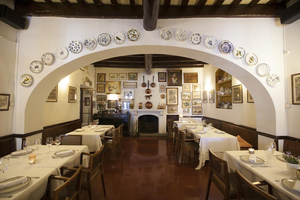 De La Plaça Hotel 3*