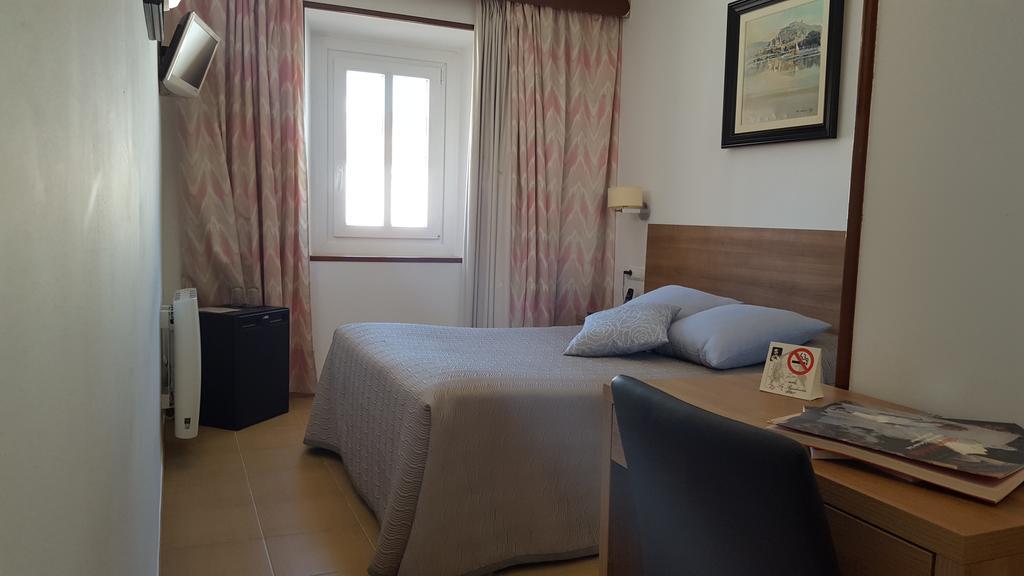 La Residencia 2*