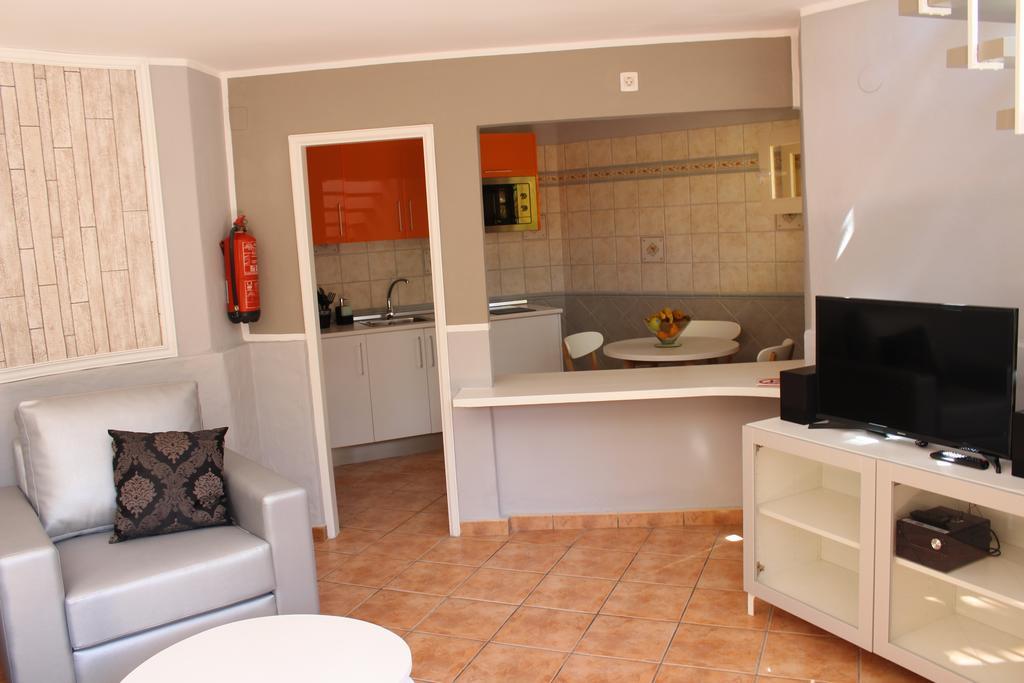 Hotel Pasion Tropical - Gay Only (adults Only) 3*