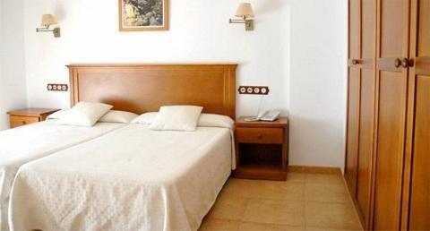 Hotel Donde Caparrós 2*