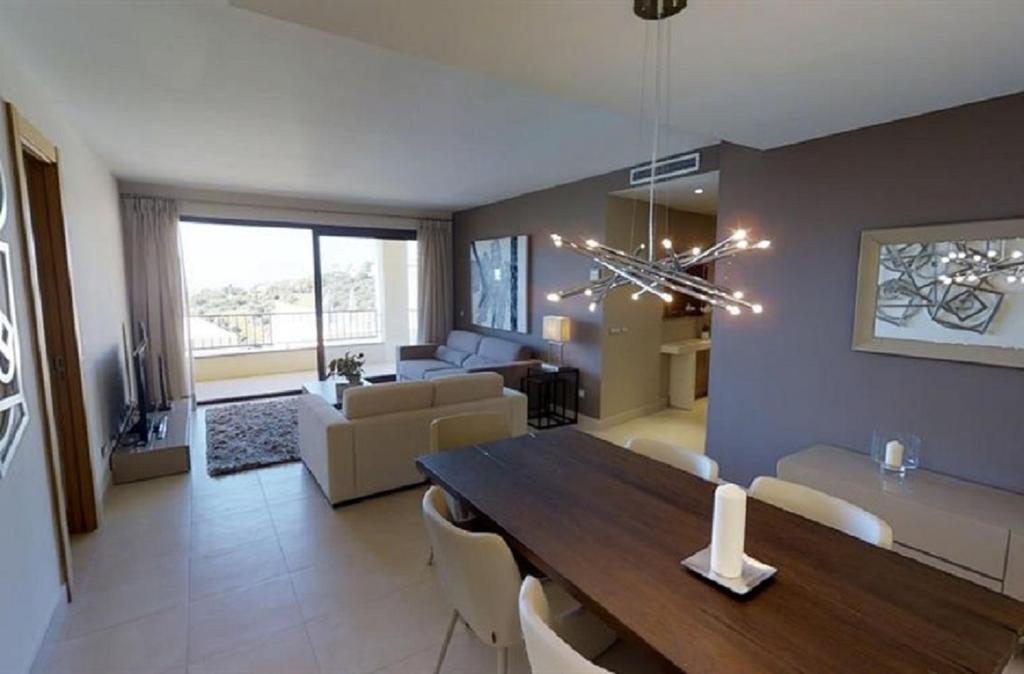 Luxurious With Area