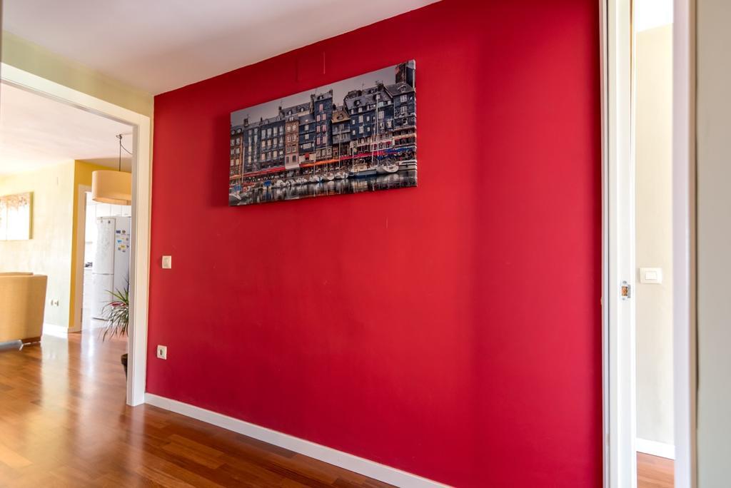 Near The With Magnificent Views Apartment *