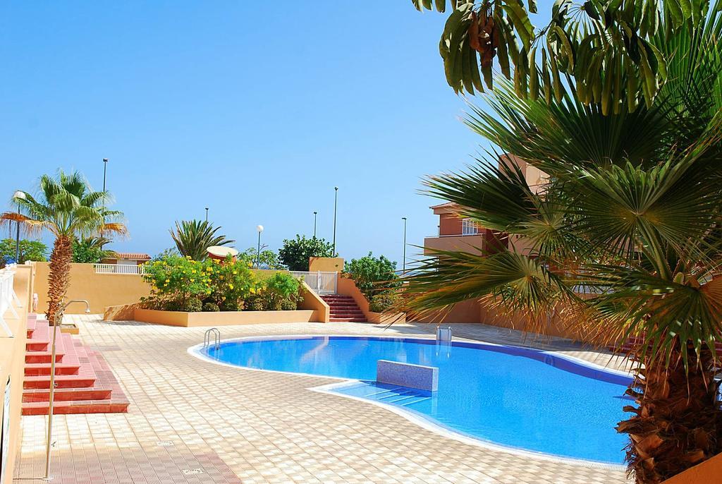 Front Beach, 4 People, Free Wifi * Puertito de Guimar