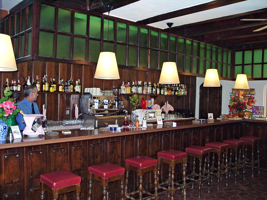 El Cid Hotel *