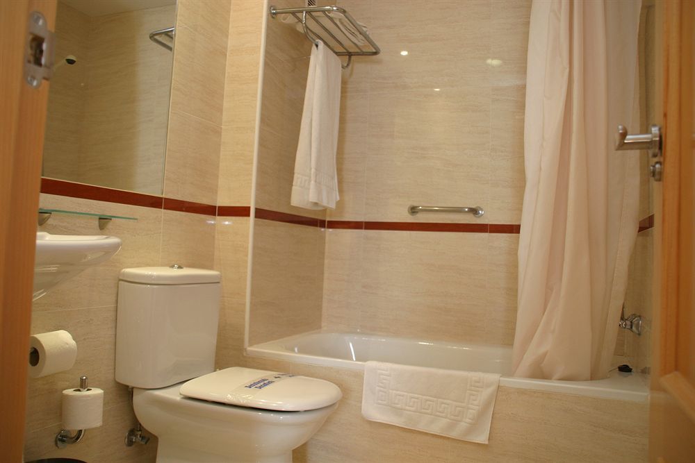 Turisticos Anoreta Hotel