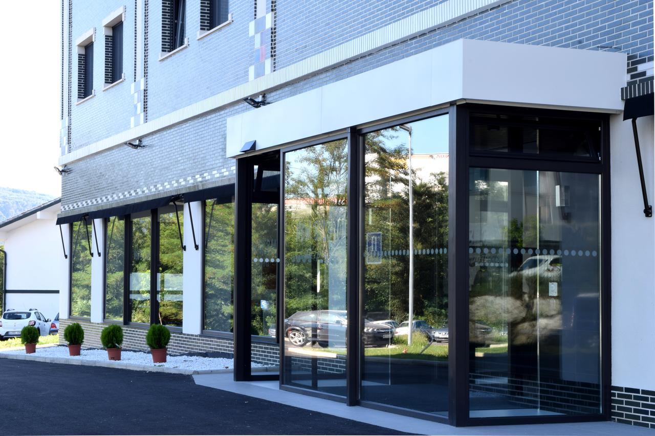 New Bilbao Airport Hotel