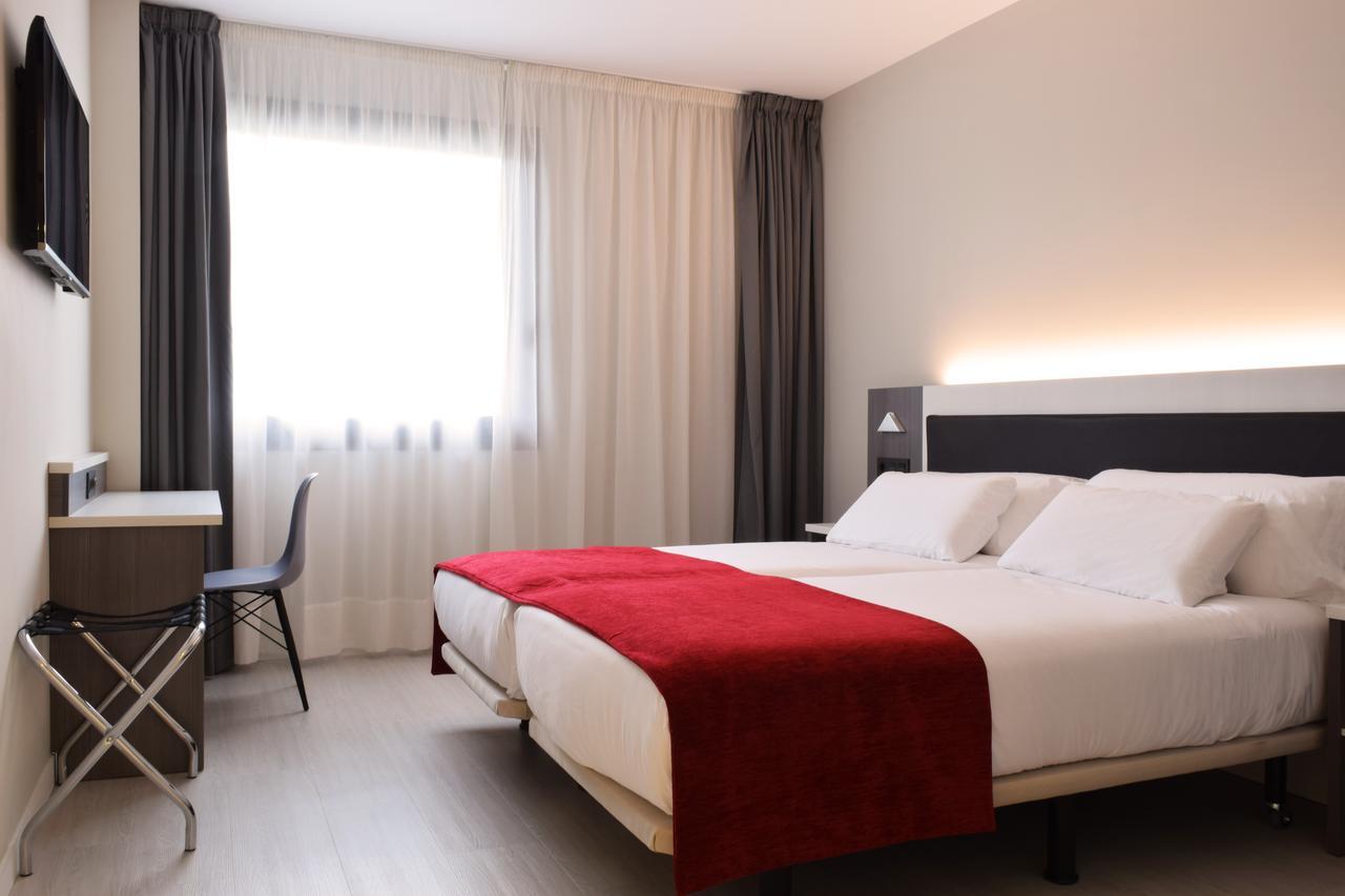 New Bilbao Airport Hotel Derio