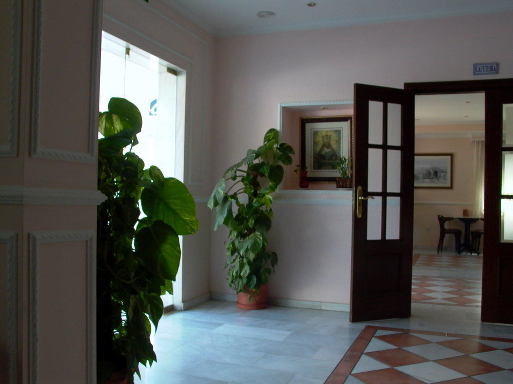 Hotel Calderon 3*