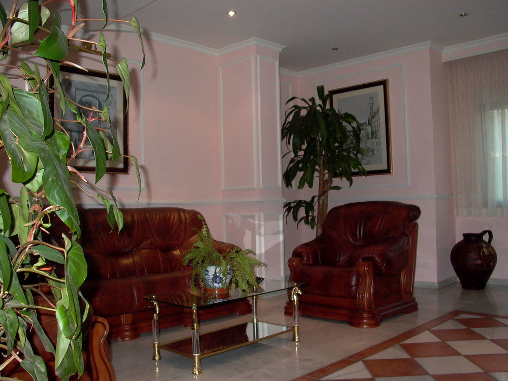 Hotel Calderon