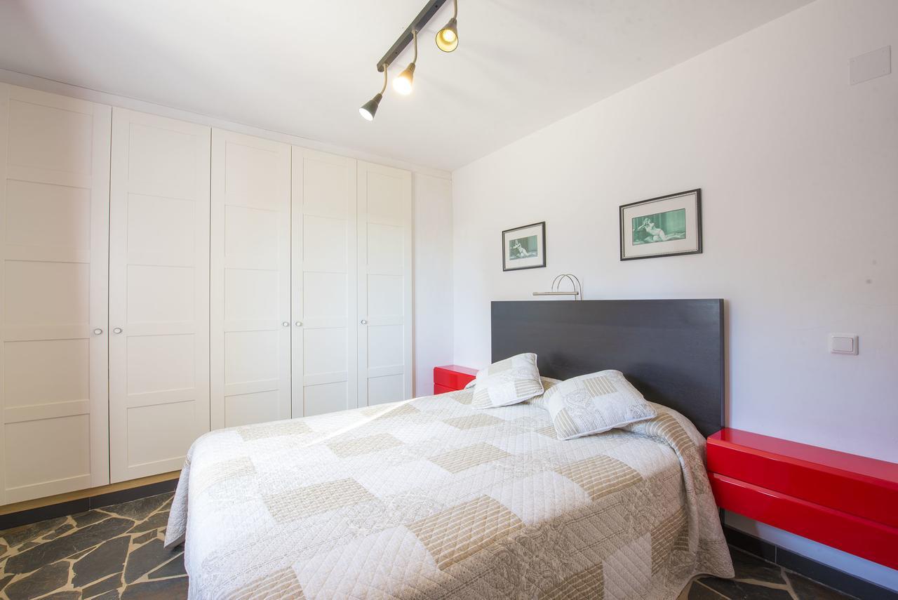 Benavero Boutique Style Within Fenced Tropical Garden Villa *