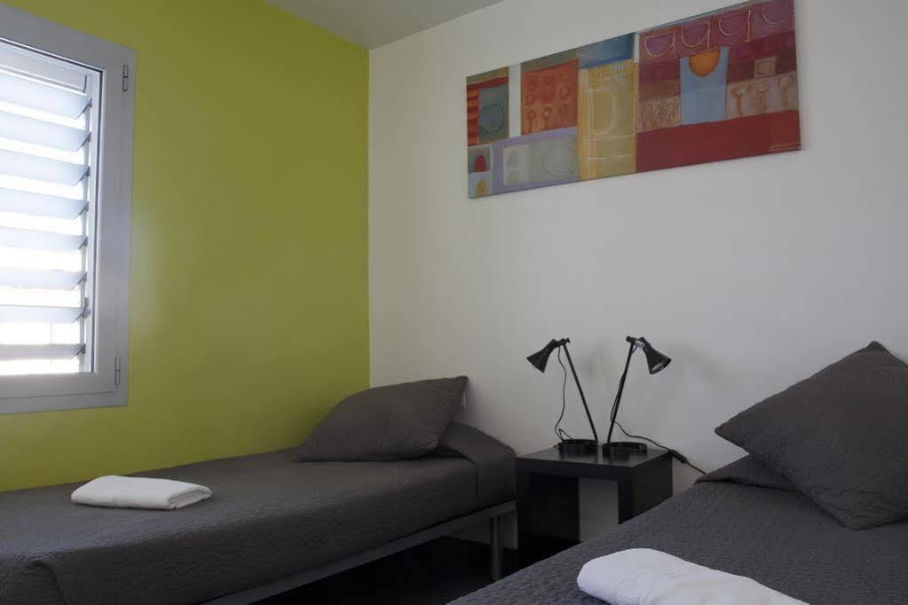 Hostel Hellobcn Youth *